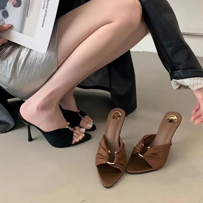 Pointed toe high heels stiletto heels